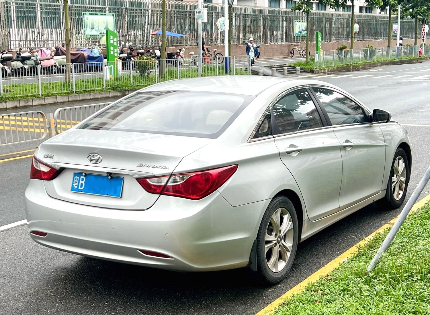 Hyundai 2012 Sonata (8th Gen) 2.0 GLS Leading Edition Automatic — thumbnail 7