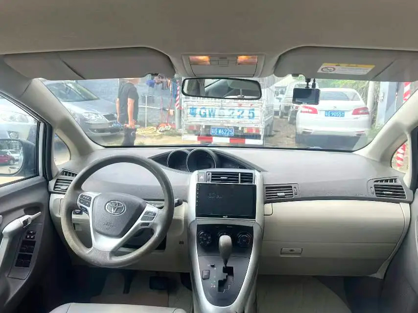 Toyota 2012 E'Z 1.8L CVT 180E Elite Edition (Automatic) — thumbnail 4