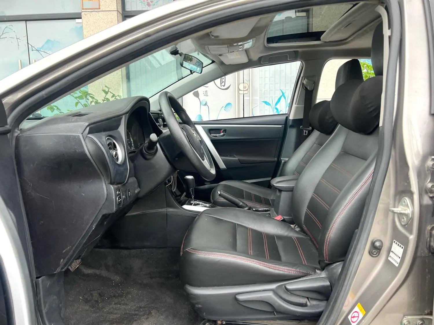 Toyota 2017 Corolla 1.2T GL-i (Leather Edition) – CVT Automatic — thumbnail 4