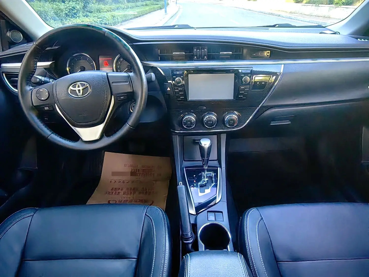 Toyota 2014 Corolla 1.6 GL-i (Leather Edition) CVT Automatic — thumbnail 4