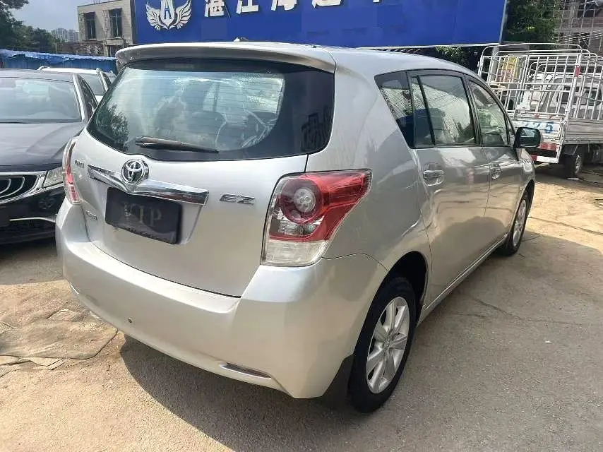 Toyota 2012 E'Z 1.8L CVT 180E Elite Edition (Automatic) — thumbnail 7