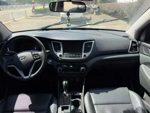 Hyundai Tucson 2015 1.6T DCT 2WD Comfort Edition — thumbnail 6