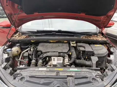 Citroen C4L 2016 1.2T Automatic Leading Edition — thumbnail 2