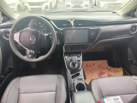 Toyota Corolla 2016 Hybrid 1.8L E-CVT Elite — thumbnail 6