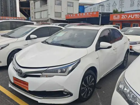 Toyota Corolla 2016 Hybrid 1.8L E-CVT Elite