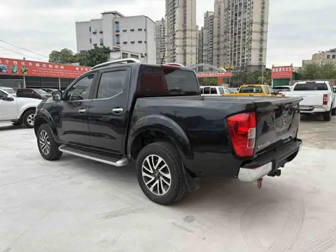 Nissan Navara 2021 2.5L Automatic 4WD Premium QR25 — thumbnail 7