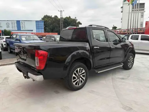 Nissan Navara 2021 2.5L Automatic 4WD Premium QR25 — thumbnail 9