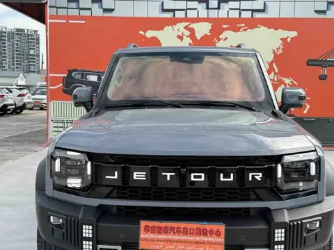 Jetour Traveller 2023 2.0T 4WD Crossing PRO — thumbnail 3