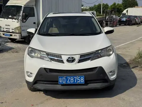 Toyota RAV4 2013 2.0L CVT 4WD New Elite — thumbnail 2