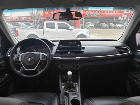Great Wall Wingle 7 2019 2.0T Petrol 2WD Elite Double Cab — thumbnail 6