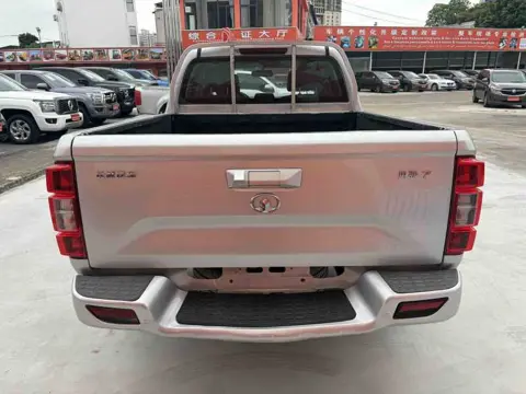Great Wall Wingle 7 2019 2.0T Petrol 2WD Elite Double Cab — thumbnail 8