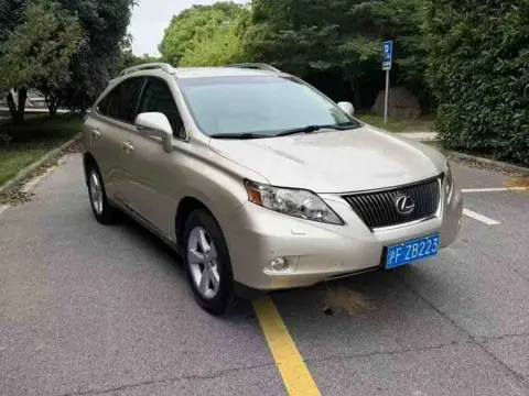 Lexus RX 270 2011 2.7L Elegant Edition Automatic — thumbnail 2