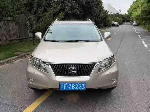 Lexus RX 270 2011 2.7L Elegant Edition Automatic — thumbnail 3