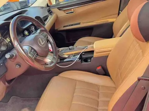 Lexus ES 300h 2015 Hybrid Luxury — thumbnail 10