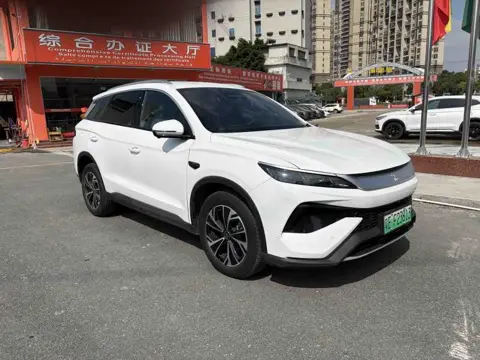 BYD Song Pro DM-i 2025 115km Beyond Edition — thumbnail 3