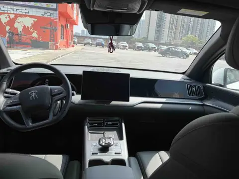 BYD Song Pro DM-i 2025 115km Beyond Edition — thumbnail 5