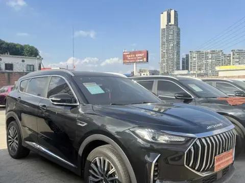 Jetour X70 PLUS 2023 1.5T DCT Warrior PLUS 7-Seater — thumbnail 3