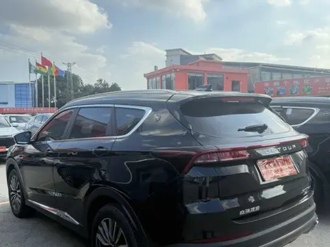 Jetour X70 PLUS 2023 1.5T DCT Warrior PLUS 7-Seater — thumbnail 8