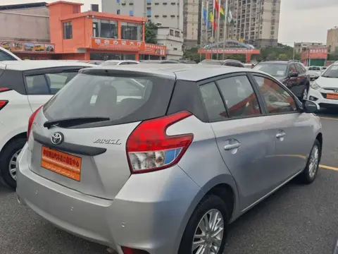 Toyota Yaris L 2014 1.3E Automatic Meidong Edition — thumbnail 3