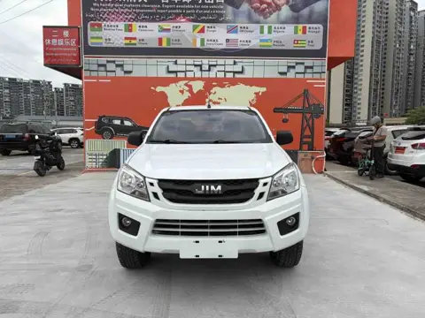 Isuzu Off-Road Pickup 2019 2.8T Diesel Manual — thumbnail 2