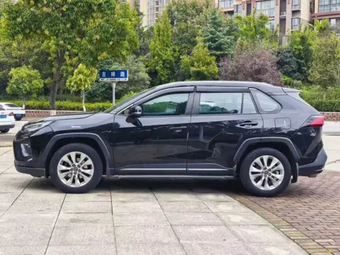 Toyota Wildlander 2022 2.0L CVT 2WD Luxury PLUS — thumbnail 3