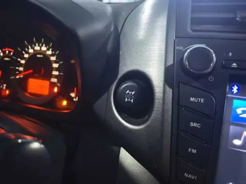 Toyota RAV4 2012 2.4L Automatic 4WD Luxury — thumbnail 10