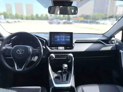 Toyota RAV4 2022 Hybrid 2.5L CVT 2WD Elite — thumbnail 5