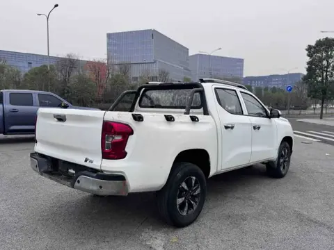 Changan Kaicheng F70 2021 2.4T Petrol Automatic 4WD Executive Standard Wheelbase — thumbnail 4