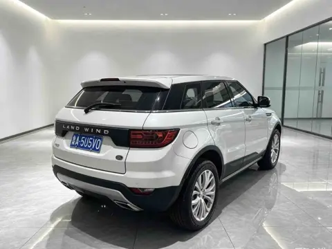 Landwind X7 2015 2.0T Panoramic Premium Automatic — thumbnail 5