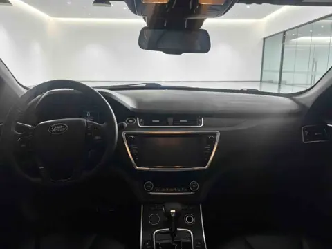 Landwind X7 2015 2.0T Panoramic Premium Automatic — thumbnail 7