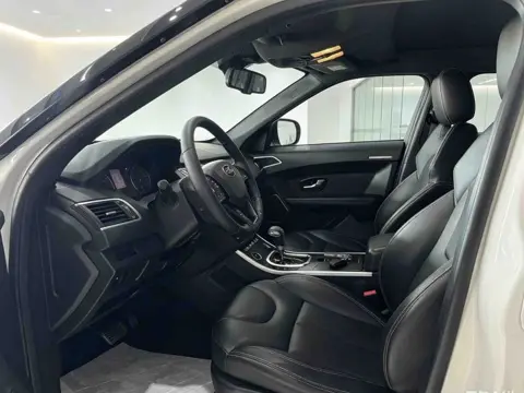 Landwind X7 2015 2.0T Panoramic Premium Automatic — thumbnail 8
