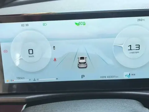 Jetour X70 Plus 2025 1.5T Luxury Edition 5-Seater — thumbnail 7