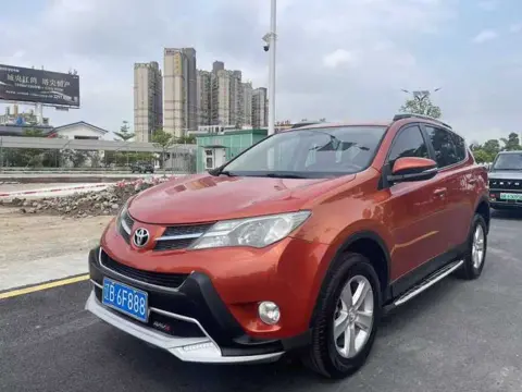 Toyota RAV4 2015 2.0L CVT 4WD Fashion Edition