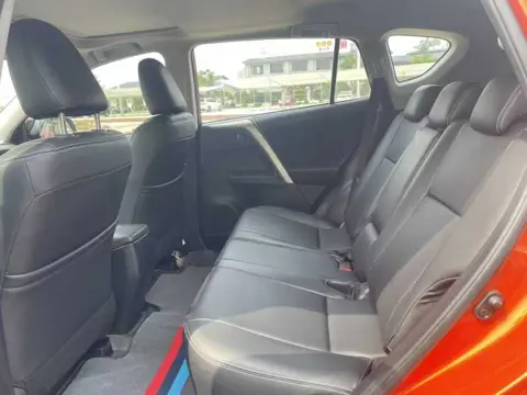 Toyota RAV4 2015 2.0L CVT 4WD Fashion Edition — thumbnail 6