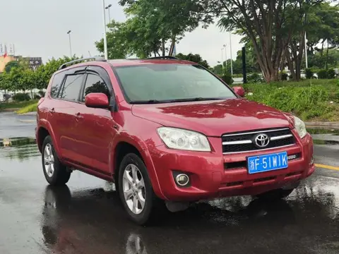 Toyota RAV4 2009 2.4L Automatic Luxury Edition — thumbnail 3