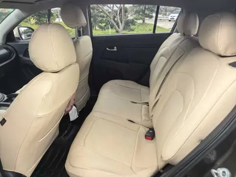 Kia Sportage 2012 2.0L Automatic 2WD GLS — thumbnail 8