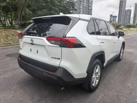 Toyota RAV4 2020 2.0L CVT 2WD Urban Edition — thumbnail 7