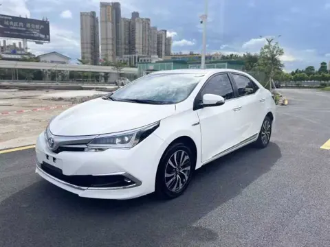 Toyota Corolla 2016 Hybrid 1.8L E-CVT Elite Edition