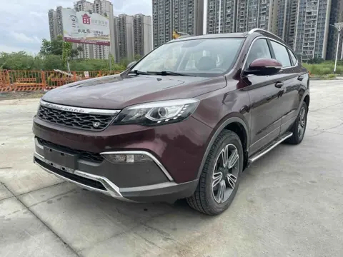 Leopaard CS10 2017 2.0T Automatic Urban Edition — thumbnail 1
