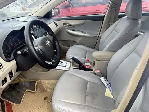 Toyota Corolla 2012 1.6L Automatic GL Special Edition — thumbnail 4