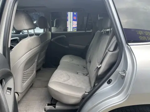 Toyota RAV4 2009 2.0L Automatic Luxury Edition — thumbnail 8