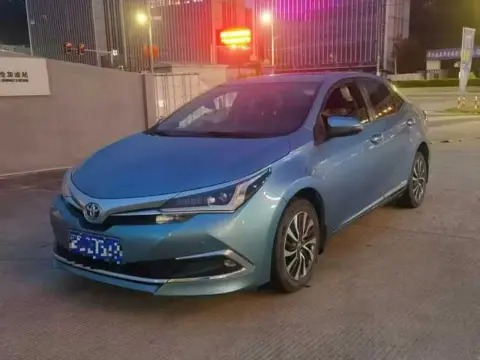 Toyota Corolla 2017 Hybrid 1.8L E-CVT Elite Edition — thumbnail 1