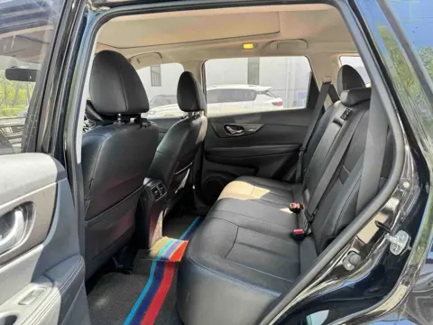 Nissan X-Trail 2017 2.0L CVT Comfort Edition 2WD — thumbnail 7
