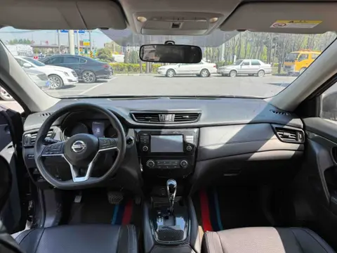 Nissan X-Trail 2017 2.0L CVT Comfort Edition 2WD — thumbnail 8