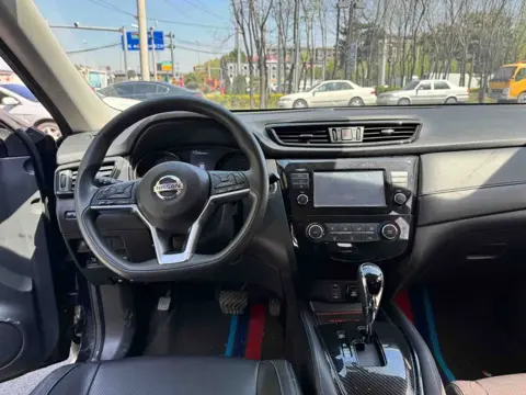 Nissan X-Trail 2017 2.0L CVT Comfort Edition 2WD — thumbnail 10