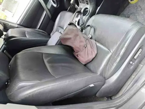 Toyota Highlander 2013 2.7L 2WD Zijin Edition 5-Seater — thumbnail 4