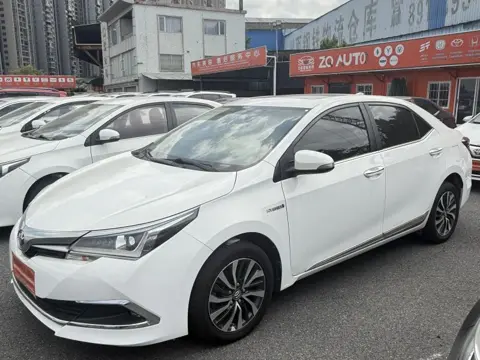 Toyota Corolla 2017 Hybrid 1.8L E-CVT Leading Edition