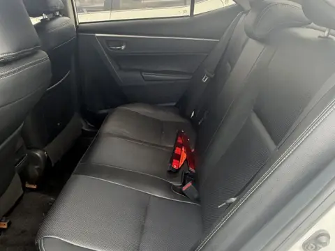 Toyota Corolla 2017 Hybrid 1.8L E-CVT Leading Edition — thumbnail 5