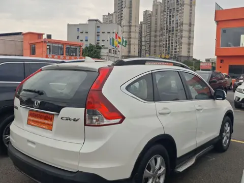 Honda CR-V 2013 2.0L 2WD Classic Edition — thumbnail 2