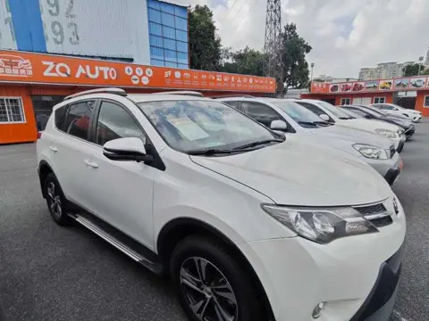 Toyota RAV4 2016 2.0L CVT 2WD Fashion Edition